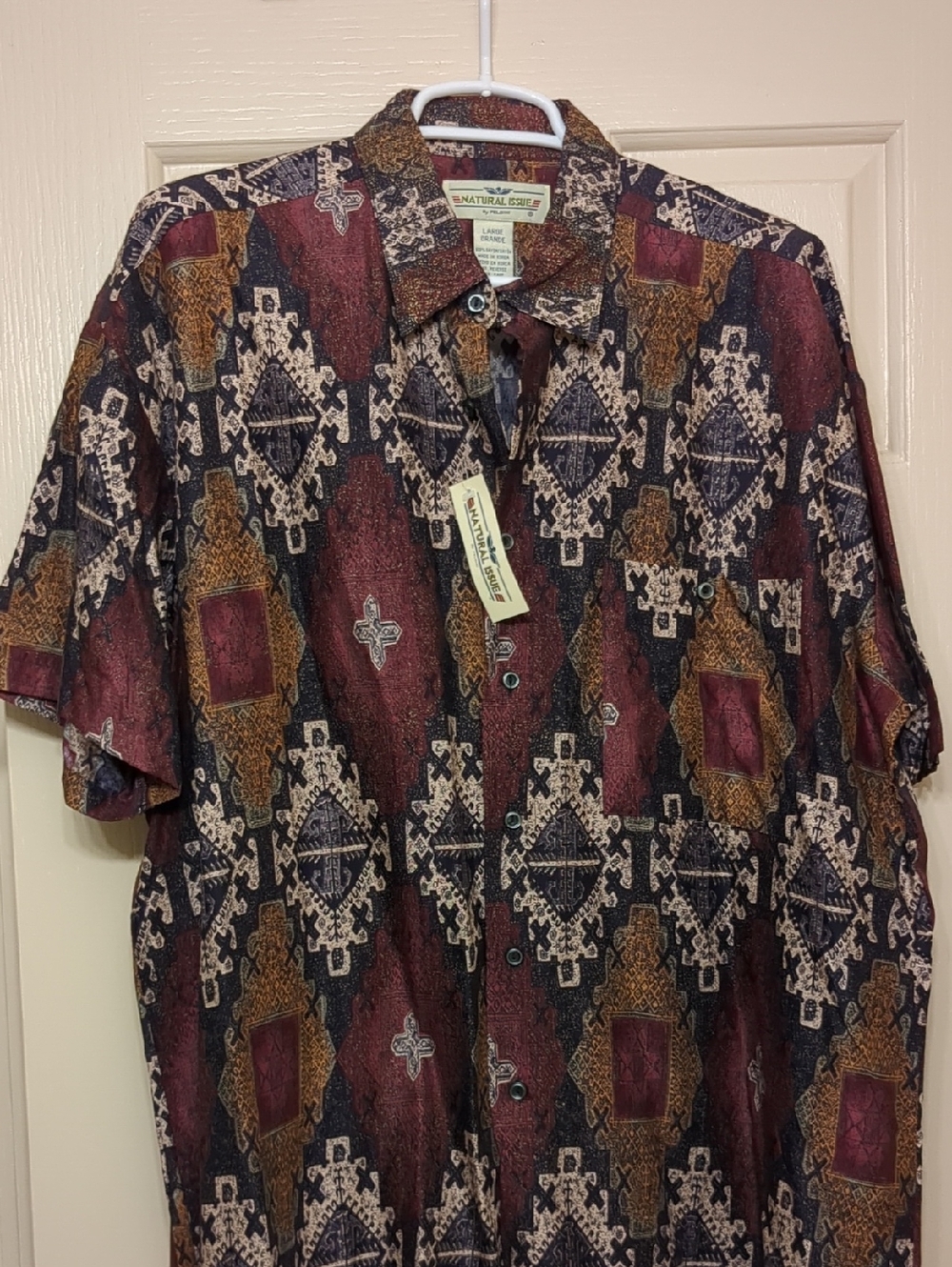 Natural Reflections Men's Short-Sleeve Button-Up Shirt in Burgundy and Black